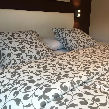 Дом отдыха House